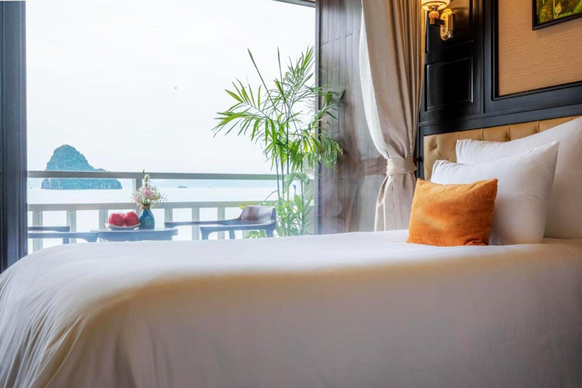 Halong Arcadia Cruise Hotel Ha Long Exterior photo