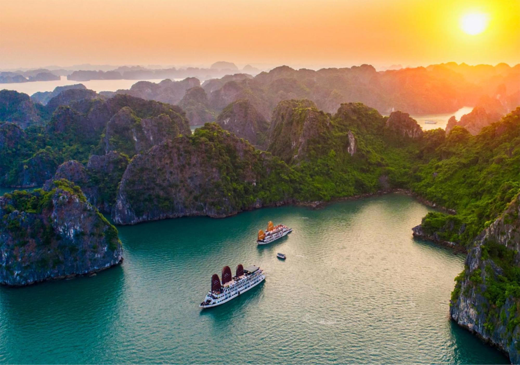 Halong Arcadia Cruise Hotel Ha Long Exterior photo